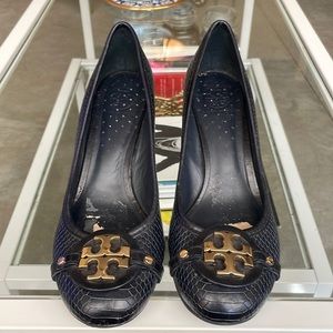 Tory Burch woman’s heels